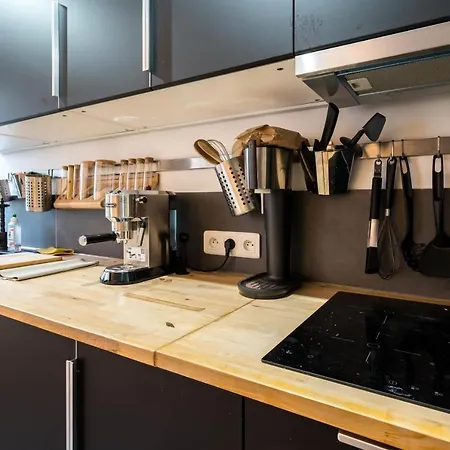 Superb Bright Near Bercy *